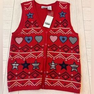 Capacity brand NWT cotton‎ button down vest. Red, white and blue. Size L